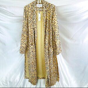 NWT! Cashmere and Cupcakes Lined Animal Print Duster - Size M